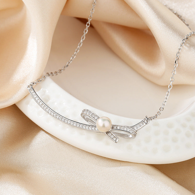 Collier papillon de perles d’eau douce PN1026