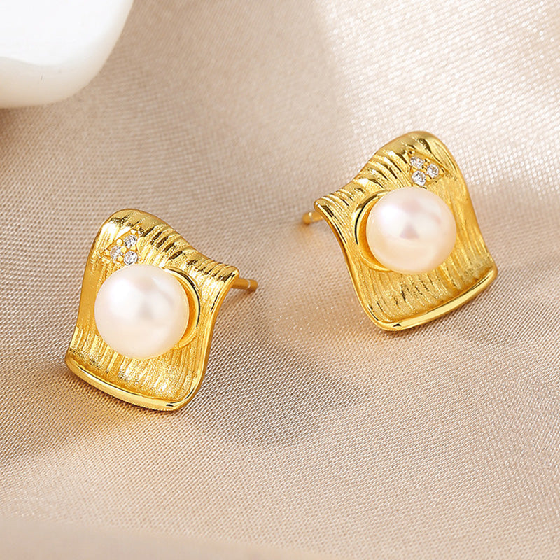 Boucles d'oreilles irrégulières en perles d'eau douce PE1015
