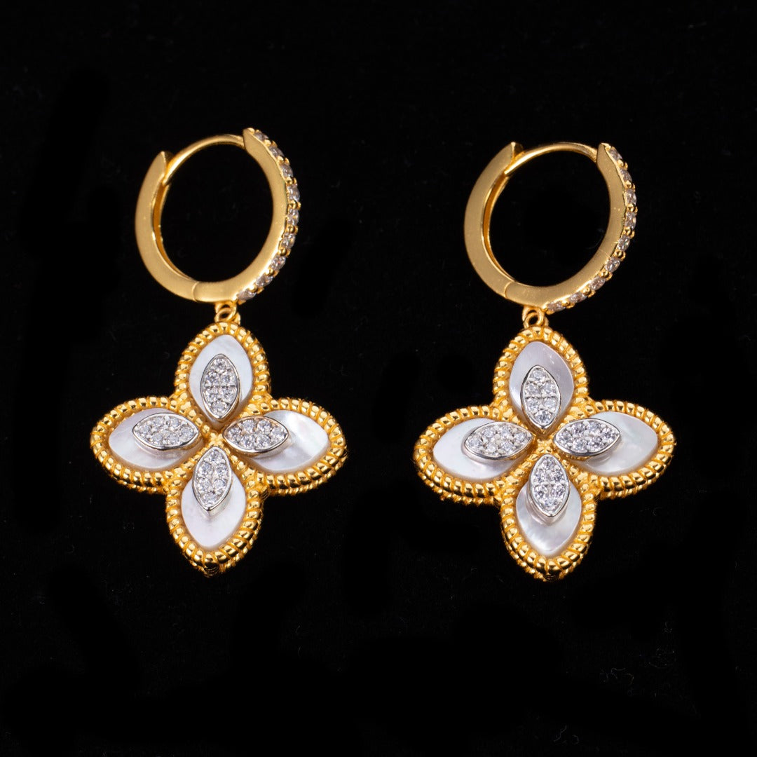 Boucles d'oreilles pendantes trèfle 6170