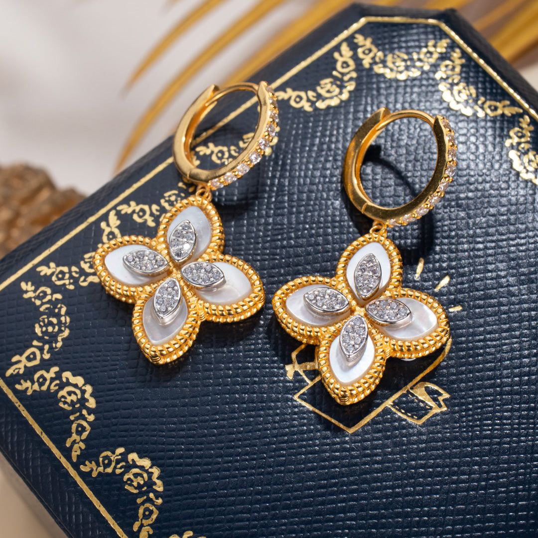 Boucles d'oreilles pendantes trèfle 6170