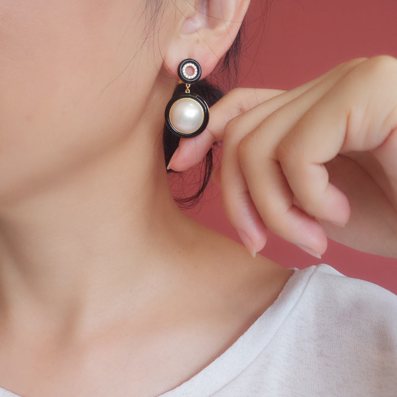 Boucles d'Oreilles Noires Perle d'Eau de Mer 6180