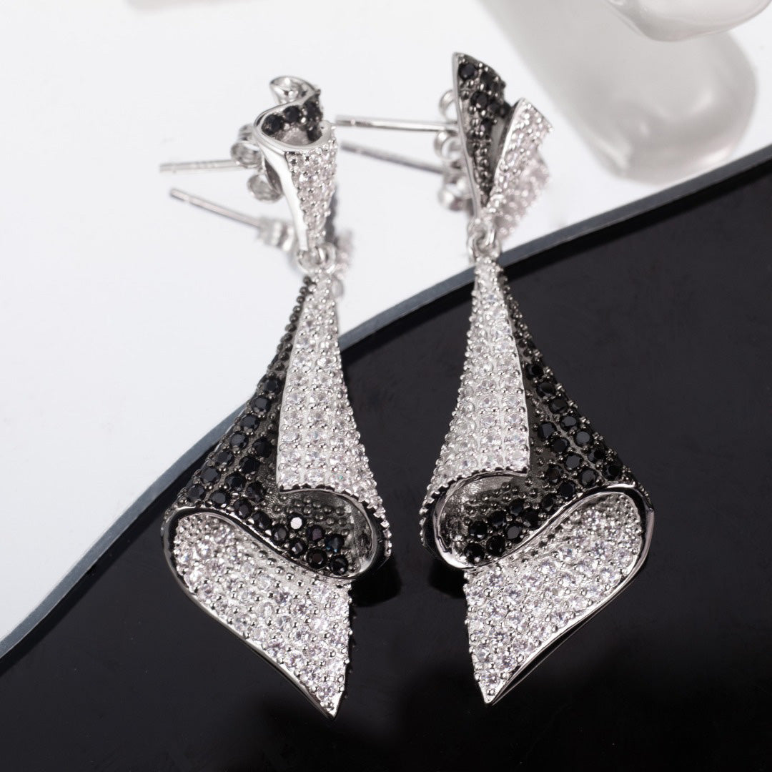 Boucles d'oreilles géométriques pavées 6181