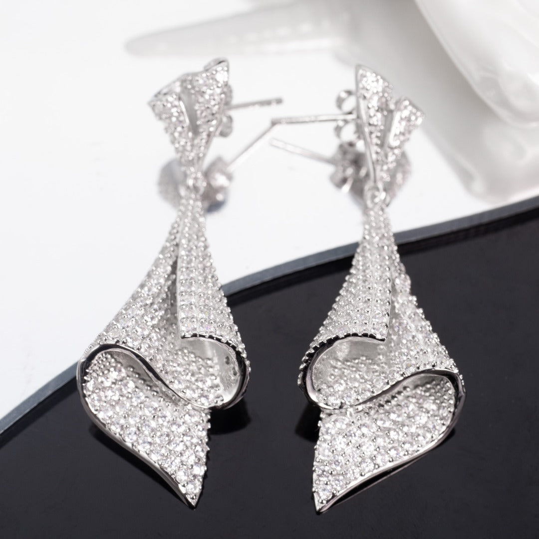 Boucles d'oreilles géométriques pavées 6181