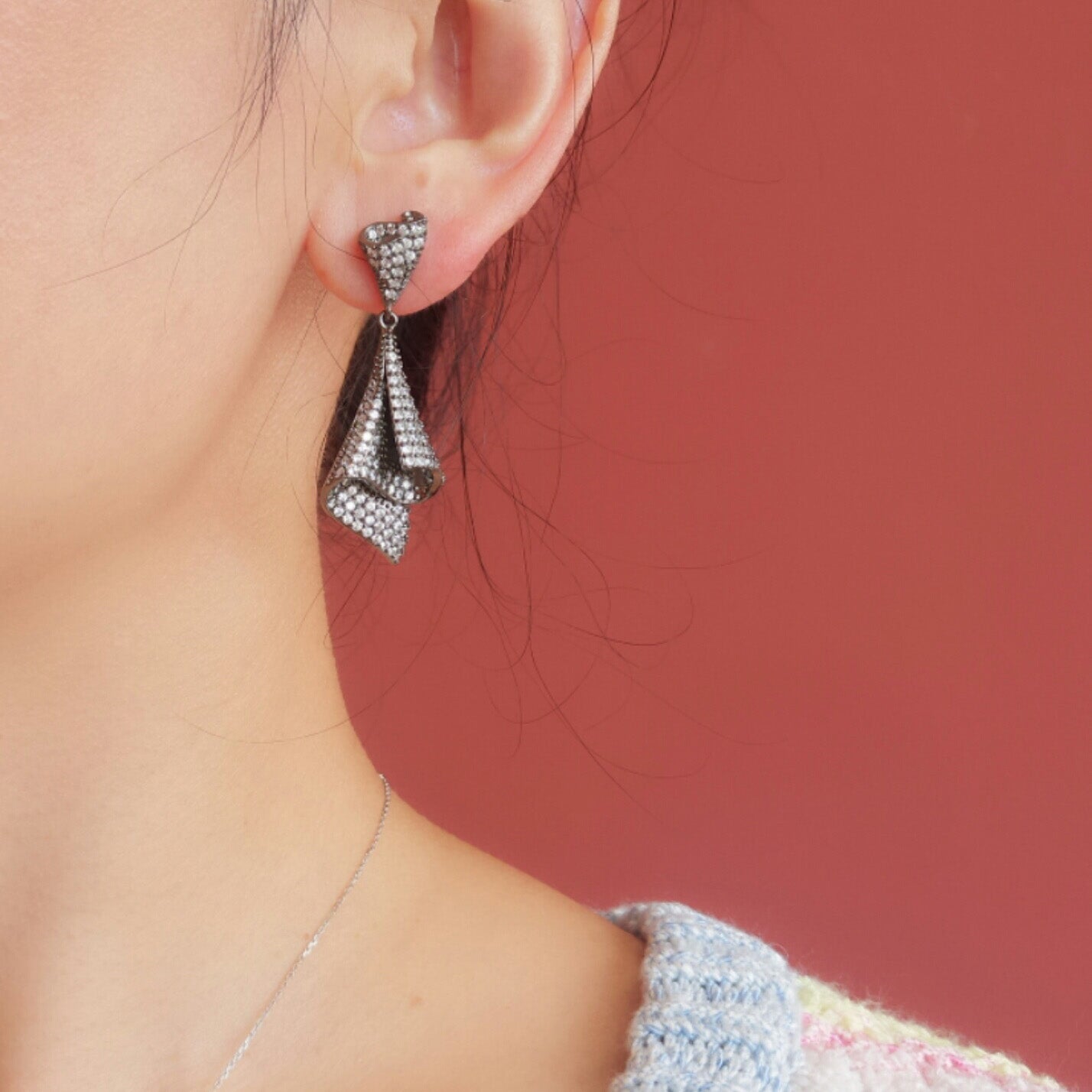Boucles d'oreilles géométriques pavées 6181