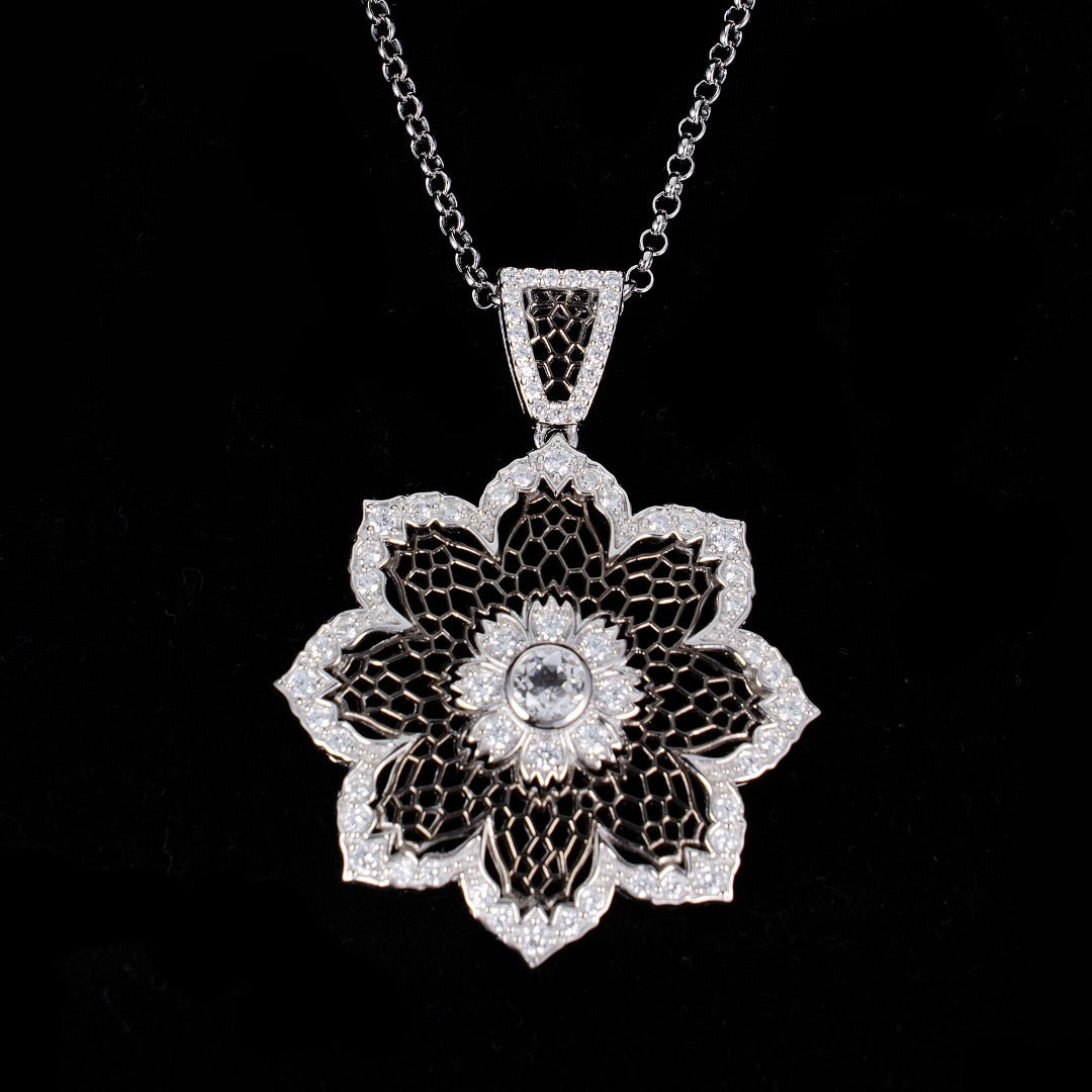 Collier de fleurs aériennes 6190