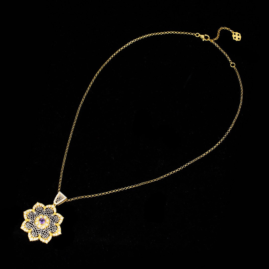 Collier de fleurs aériennes 6190