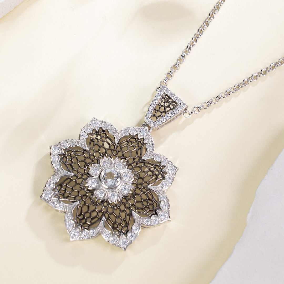 Collier de fleurs aériennes 6190