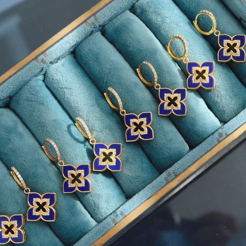 Boucles d'oreilles pendantes trèfle bleu 6202