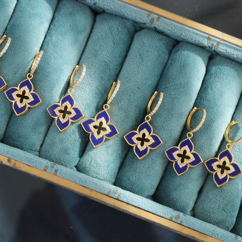 Boucles d'oreilles pendantes trèfle bleu 6202
