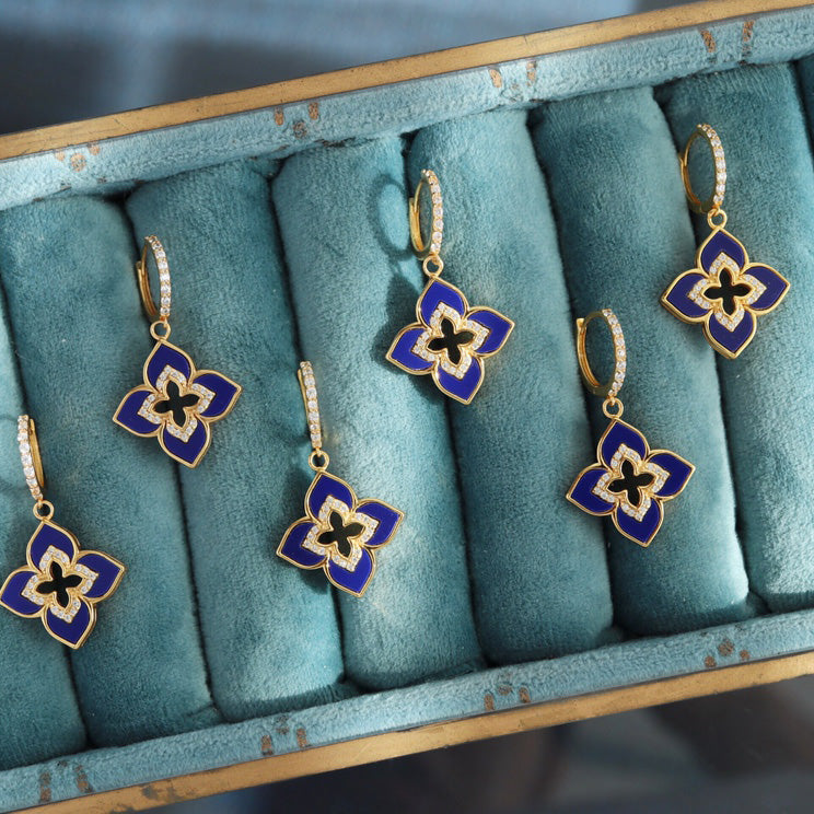 Boucles d'oreilles pendantes trèfle bleu 6202