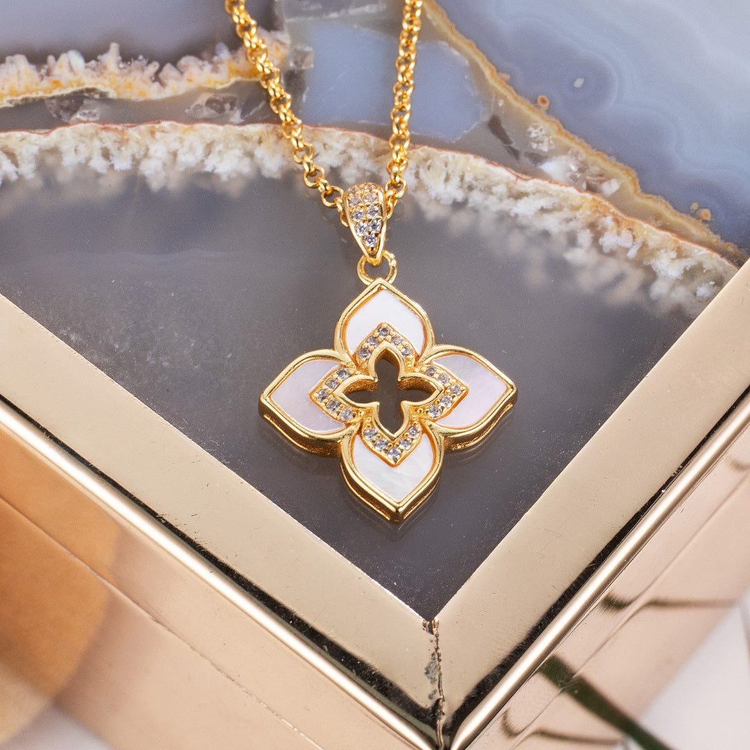 Collier Trèfle en Nacre 6227