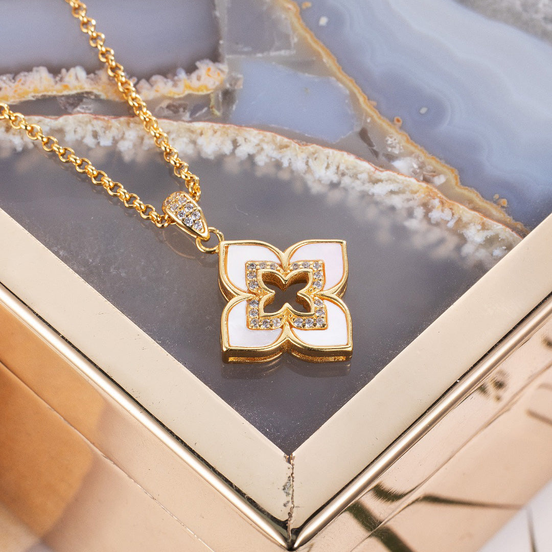 Collier Trèfle en Nacre 6227