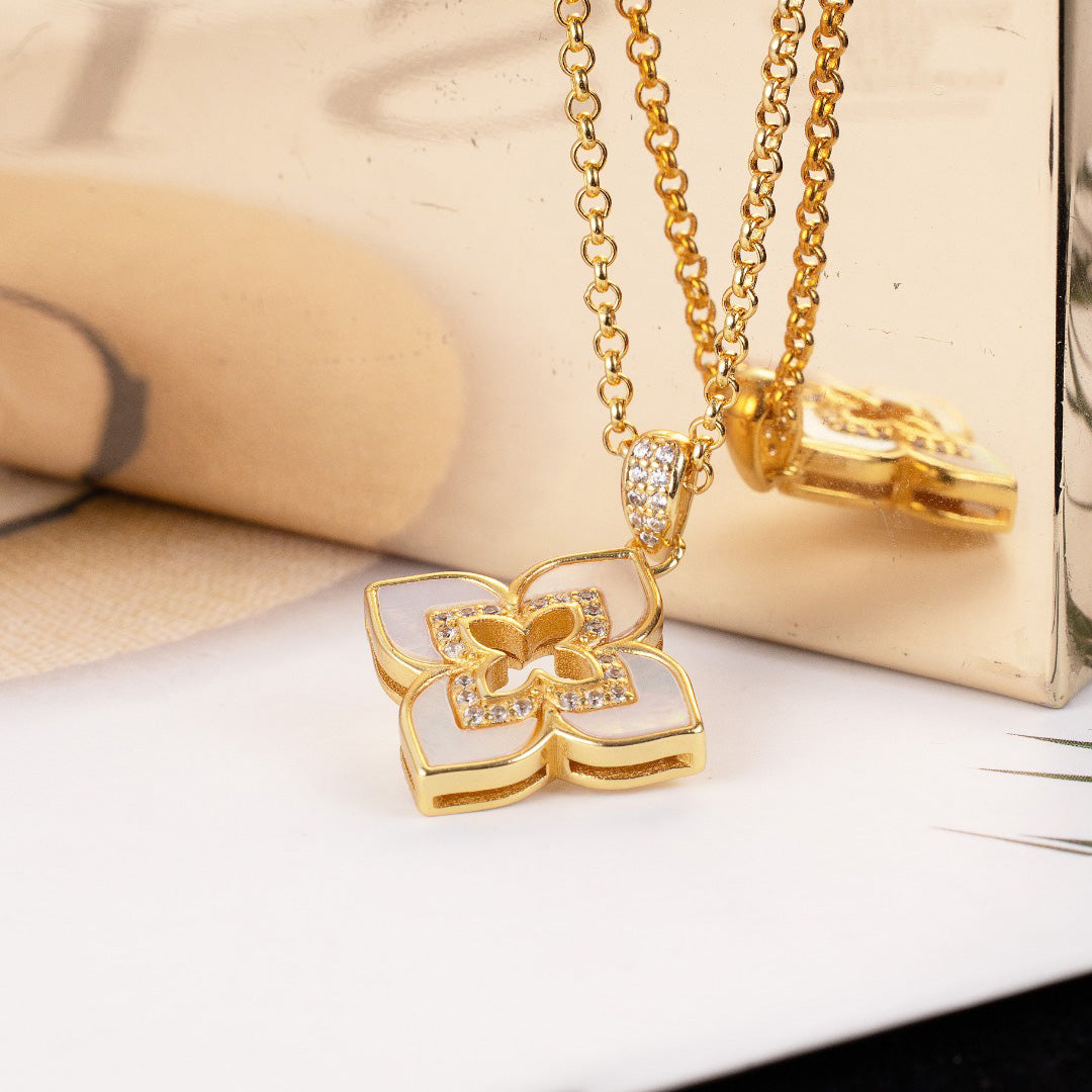 Collier Trèfle en Nacre 6227