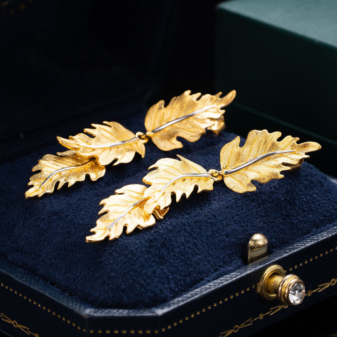Boucles d'oreilles soyeuses à longues feuilles 6239
