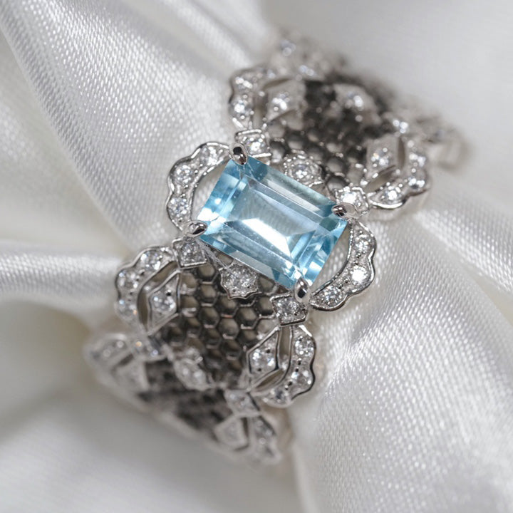 Bague en dentelle avec pierres précieuses naturelles 6305