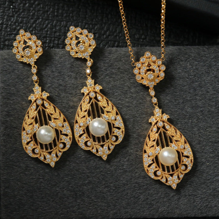 Boucles d'oreilles en perles filigranes florales 6367