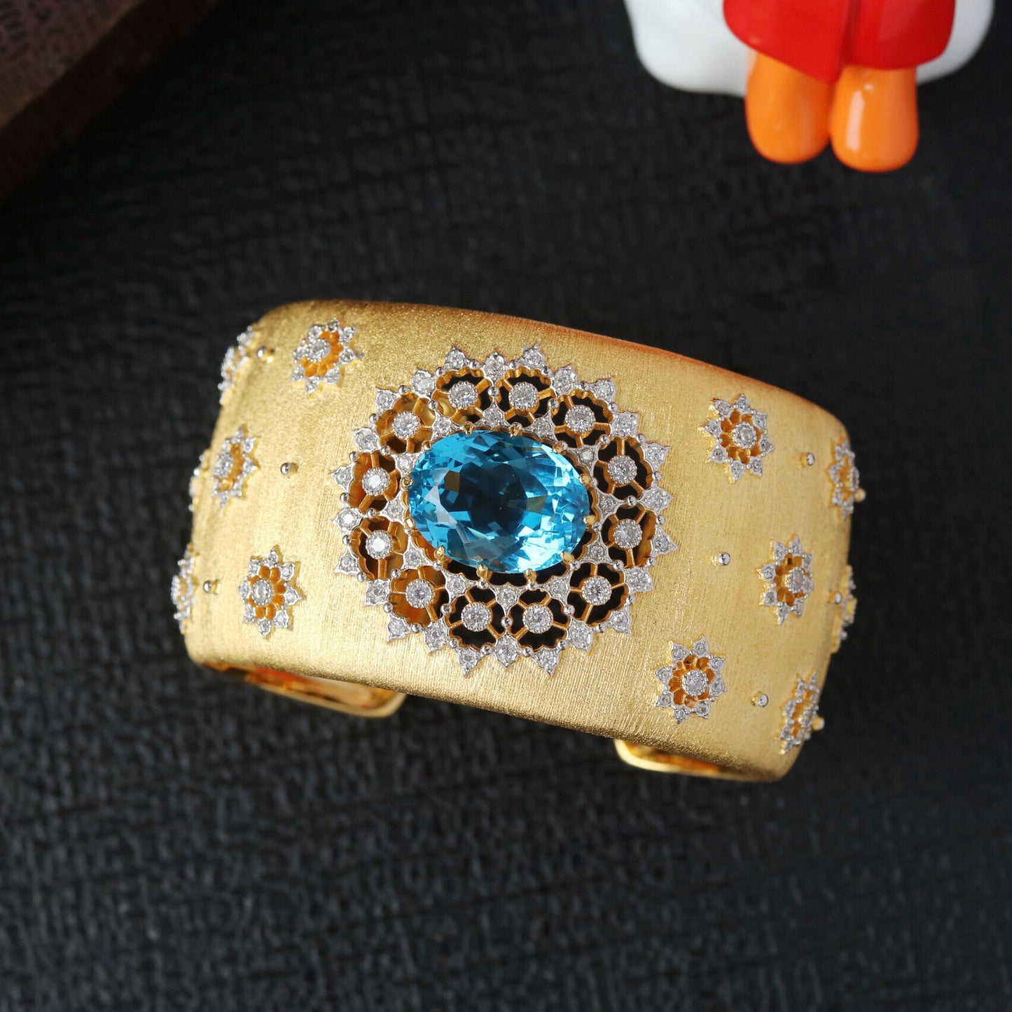 Bracelet ovale topaze ajouré 6385