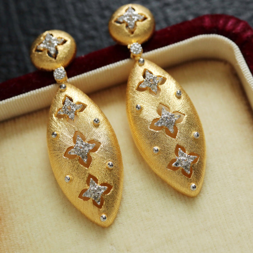 Boucles D'Oreilles Longues Ajourées Étoilées 6411
