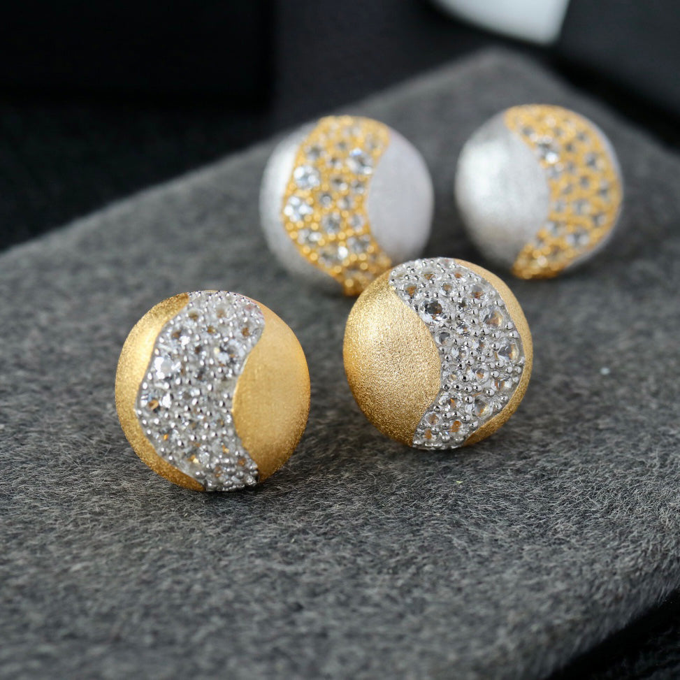Boucles d'oreilles brossées à bande pavée 6416