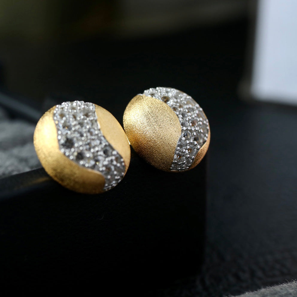 Boucles d'oreilles brossées à bande pavée 6416