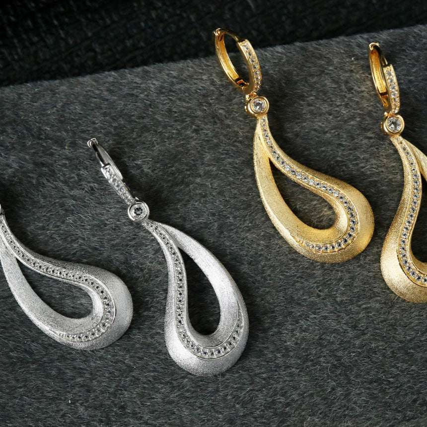 Boucles d'oreilles pendantes irrégulières mates 6417