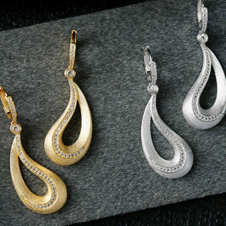 Boucles d'oreilles pendantes irrégulières mates 6417