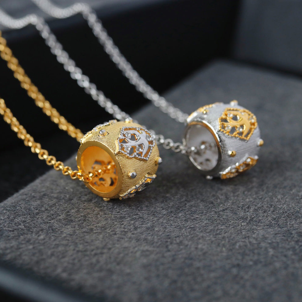 Collier à anneaux larges ajourés 6437