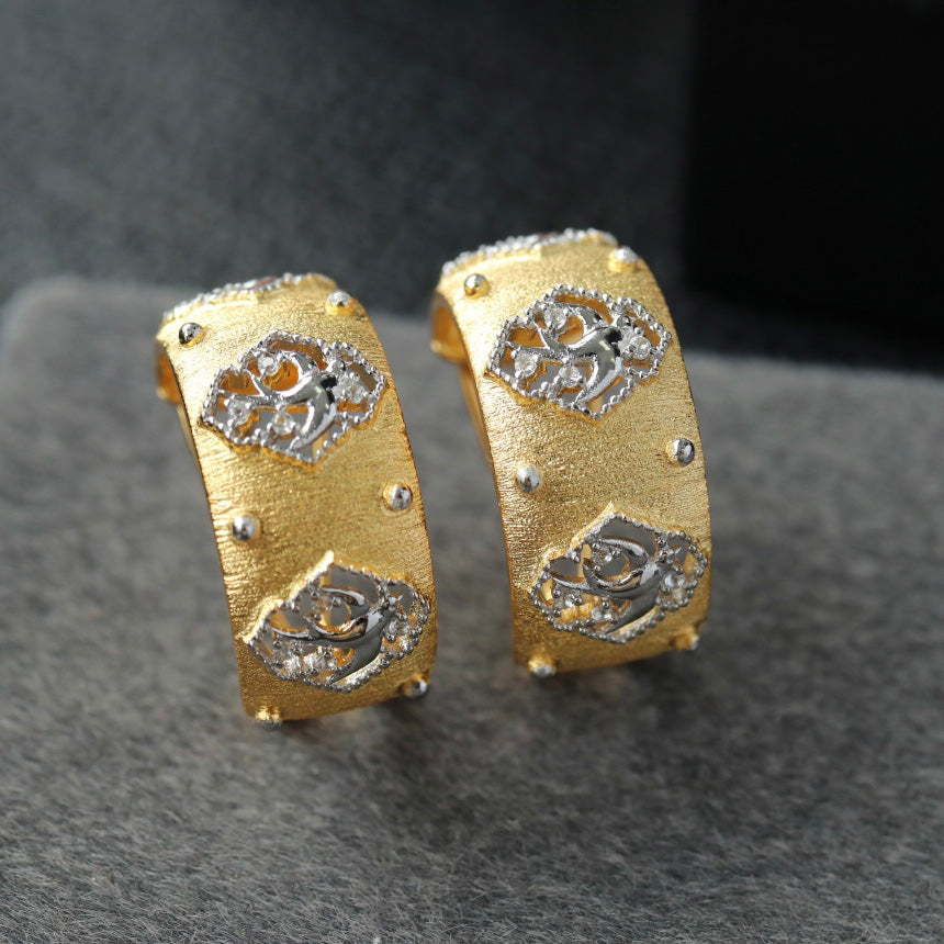 Boucles d'oreilles hirondelle ajourées soyeuses 6441