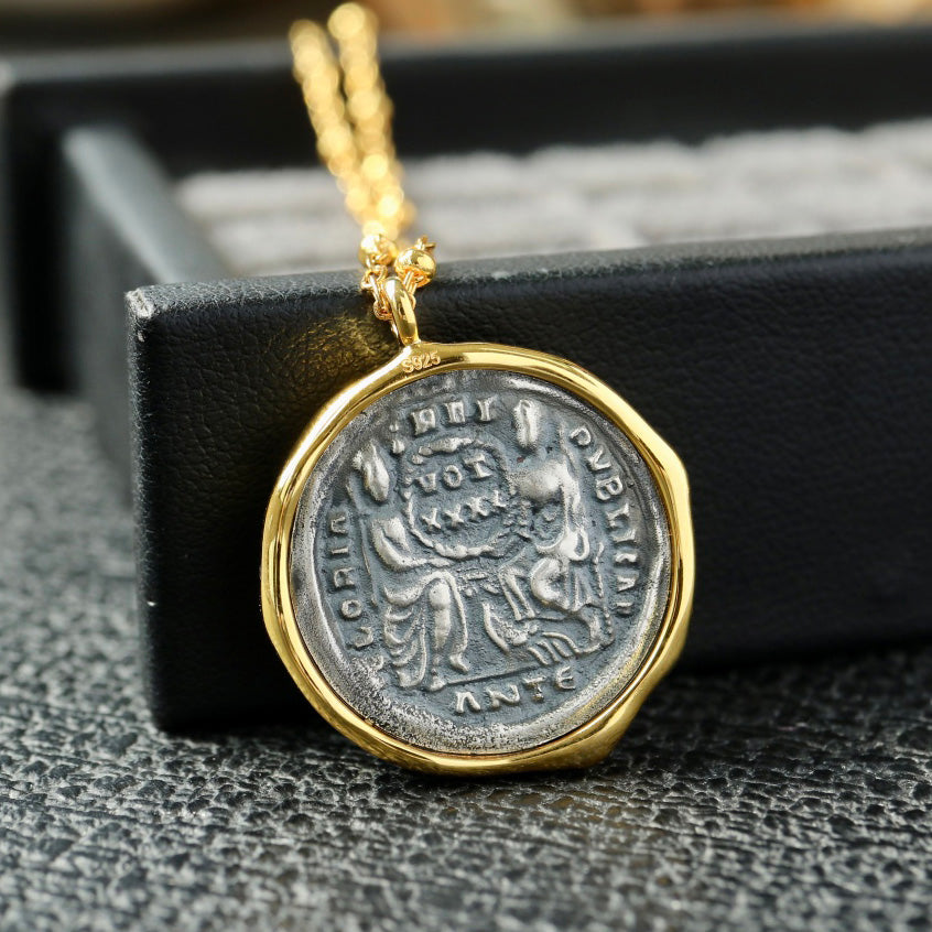 Collier ondulé de pièce de monnaie grecque 6444