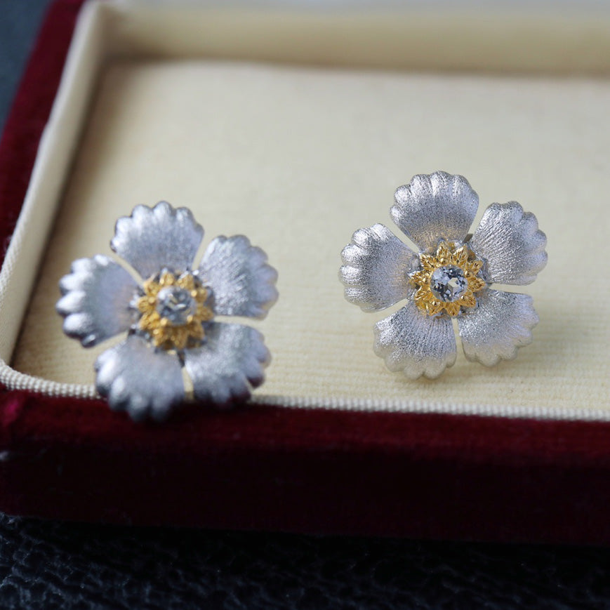 Boucles d'oreilles fleurs soyeuses 6449