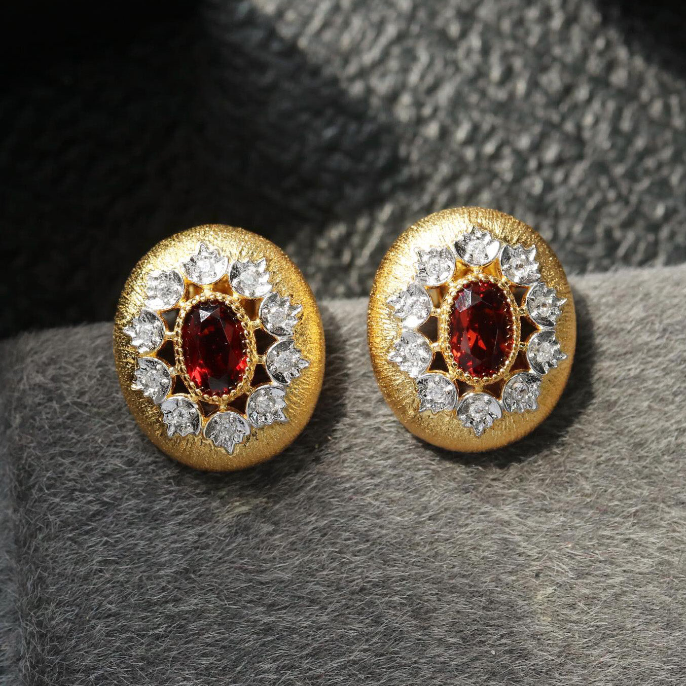 Boucles d'oreilles ovales ajourées florales 6452