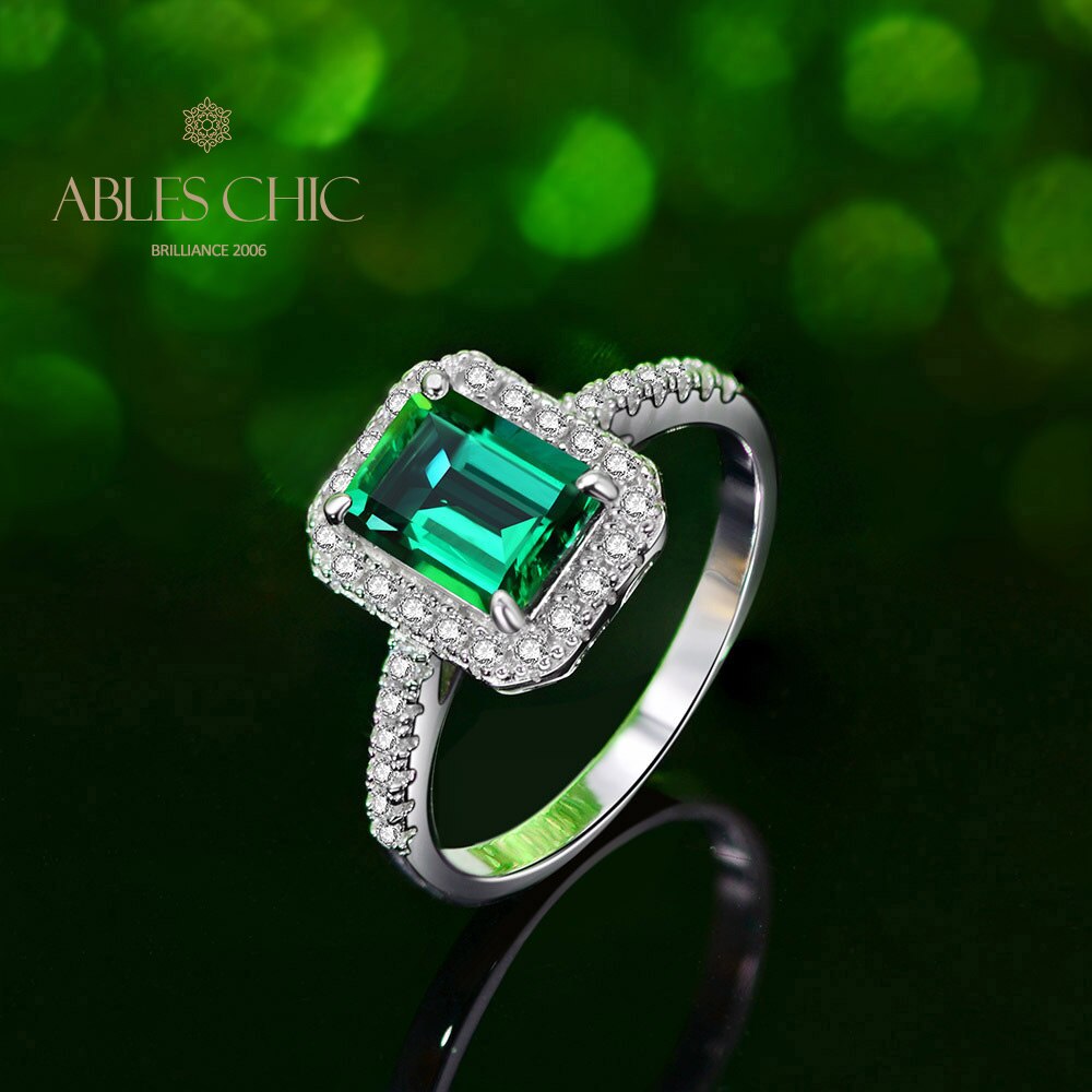 Bague de cocktail oblongue émeraude solitaire R1271