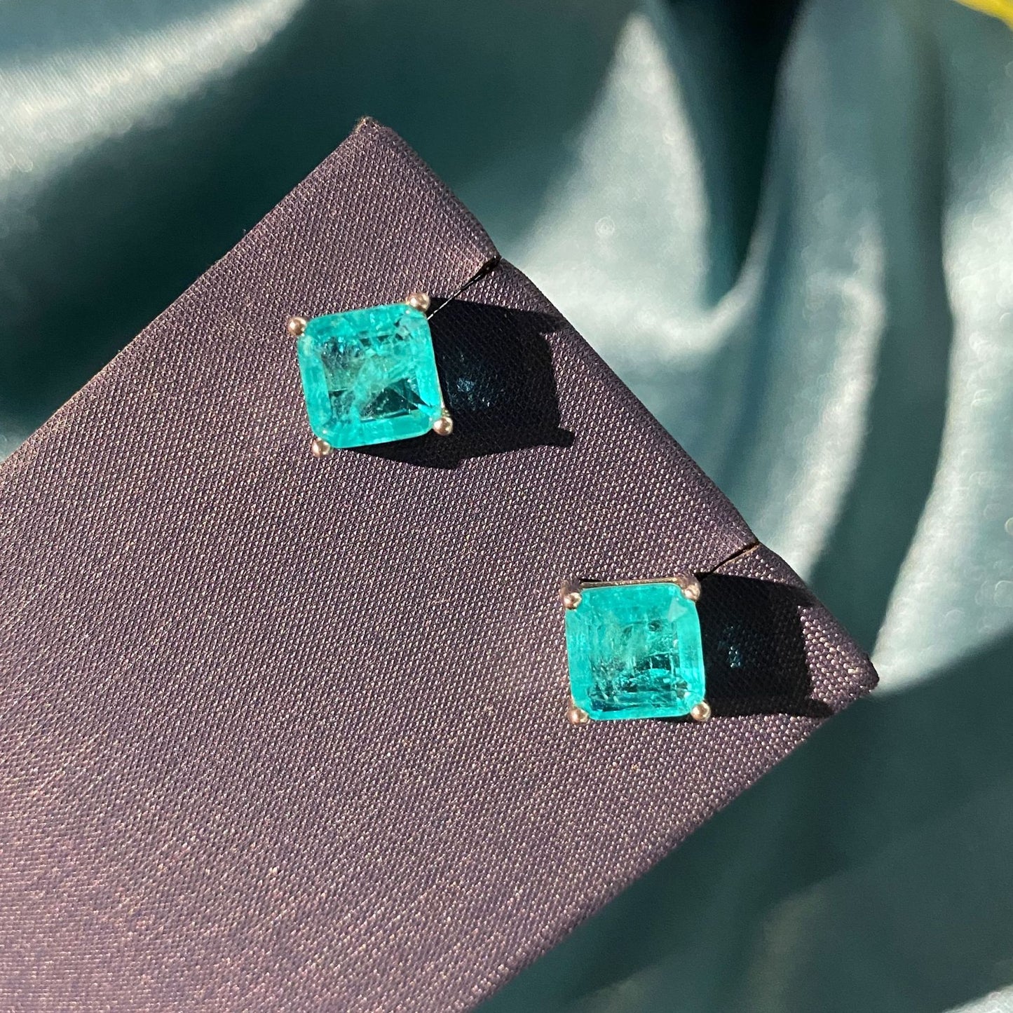 Boucles d'oreilles carrées Paraiba E0126