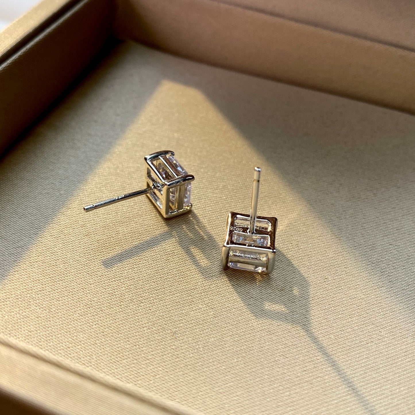 Boucles d'oreilles carrées Paraiba E0126