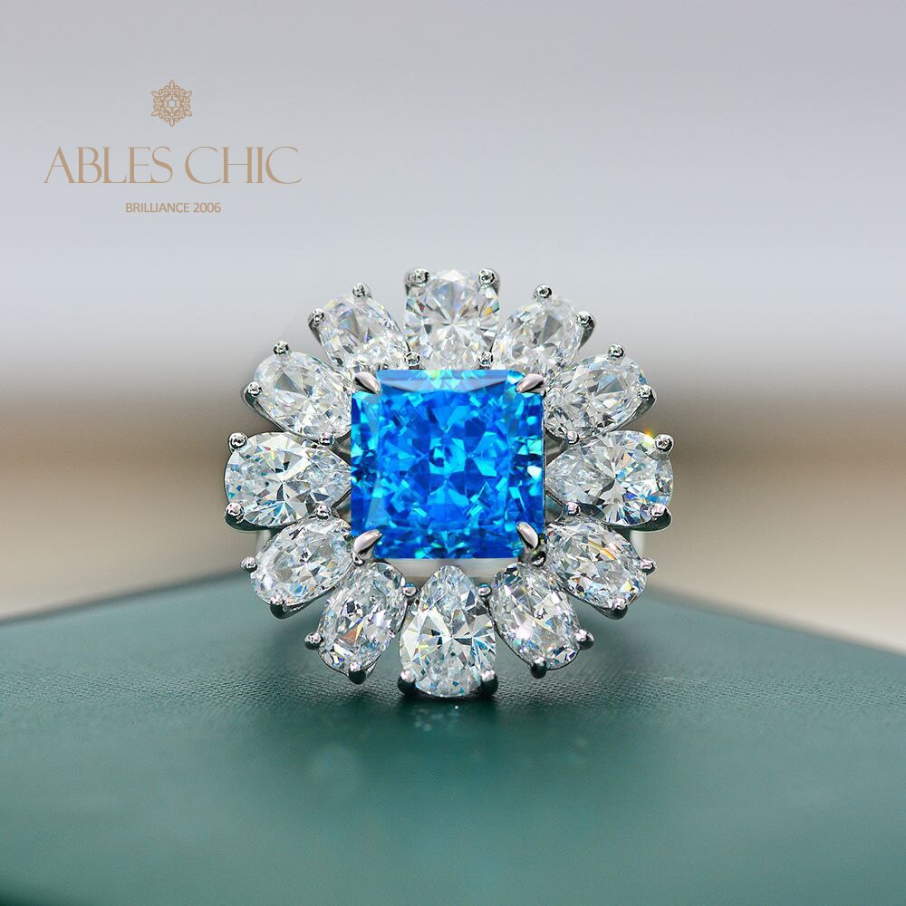 Bague topaze fleur pavée R1569