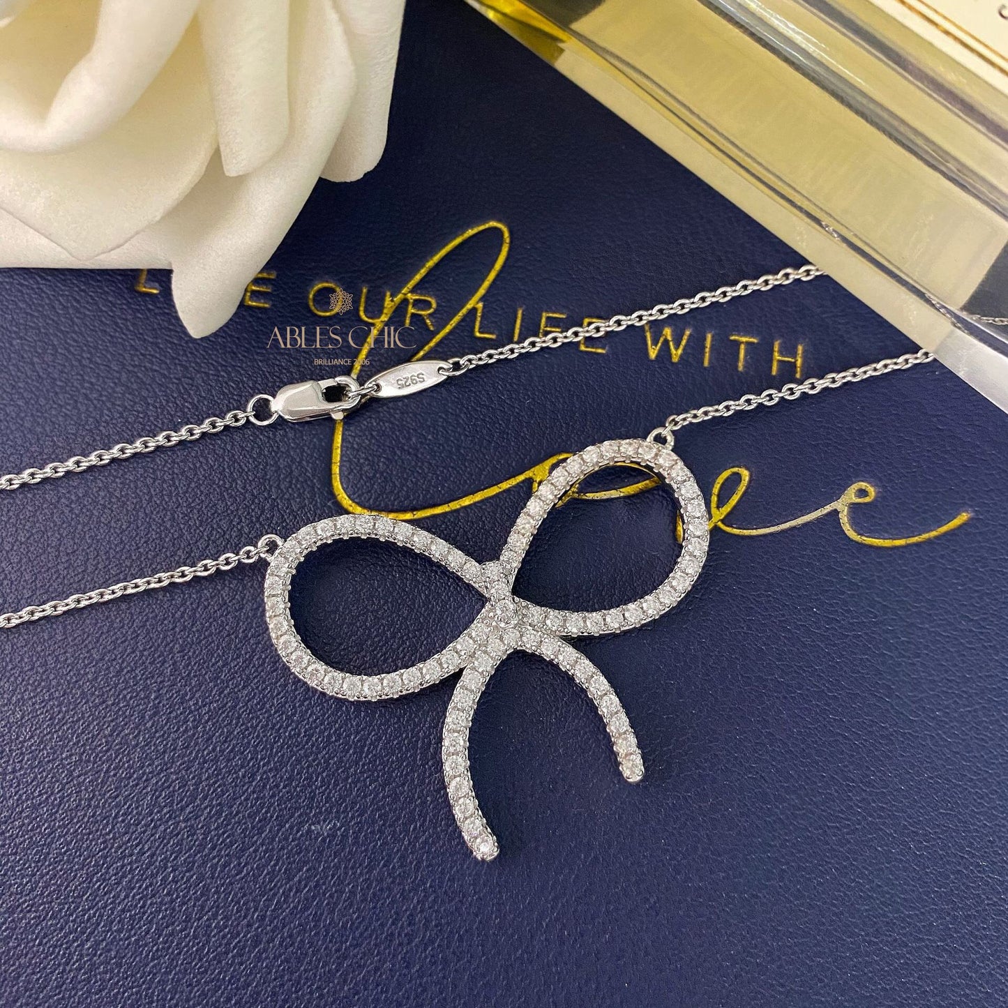 Collier pendentif papillon pavé P0733