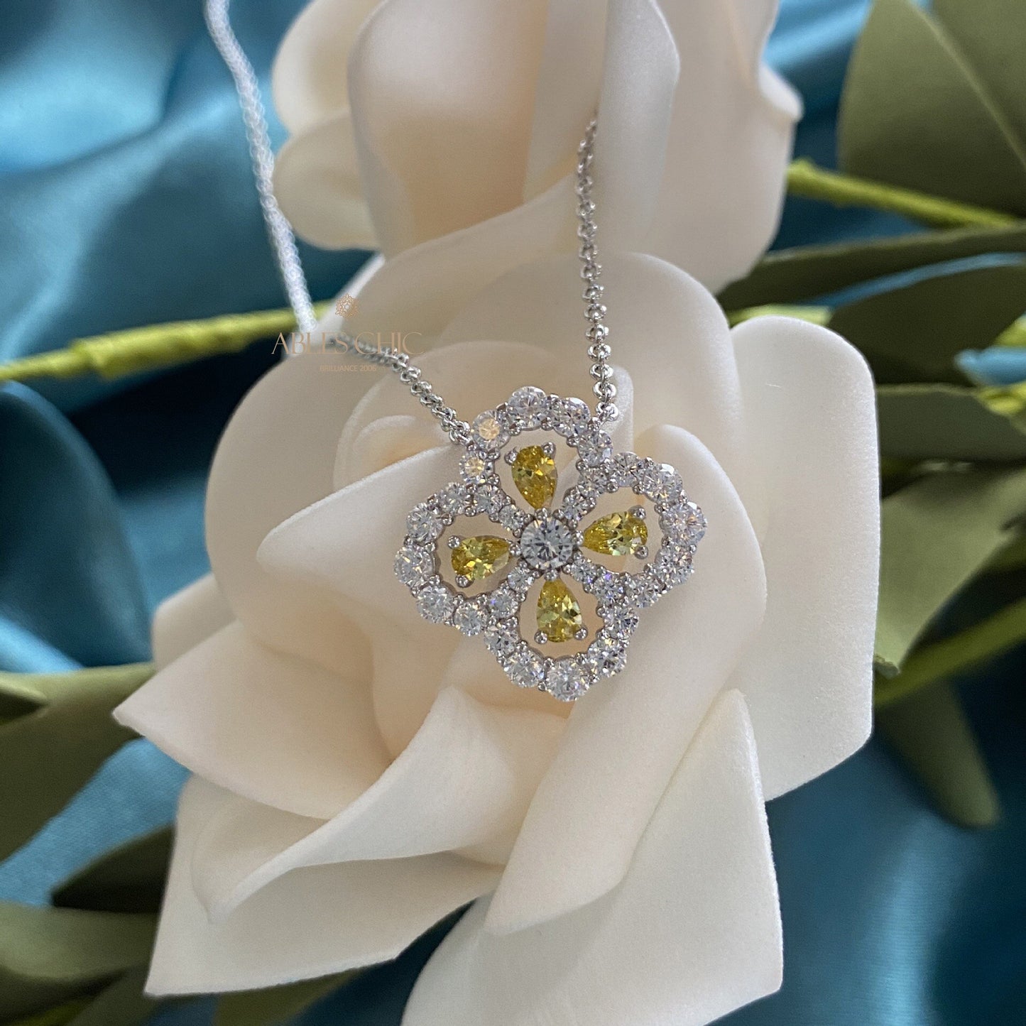 Pendentif Trèfle Béryl P0682