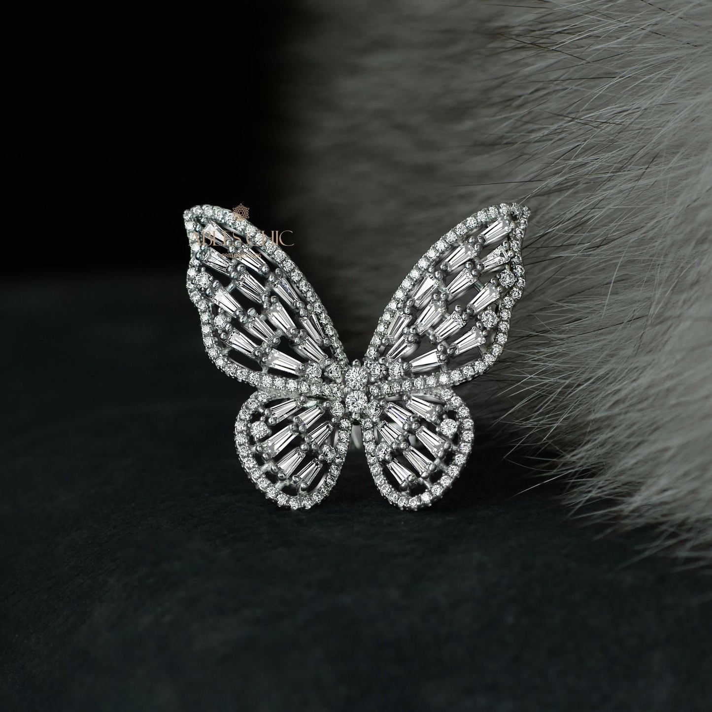 Bague cocktail papillon pavée R1164