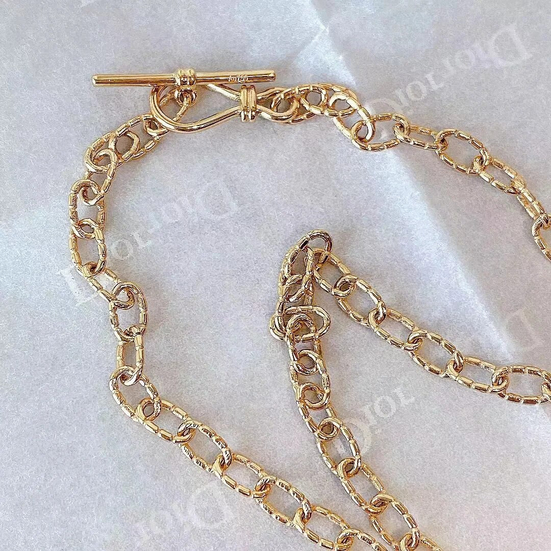 Collier chaîne torsadée à motif dappé