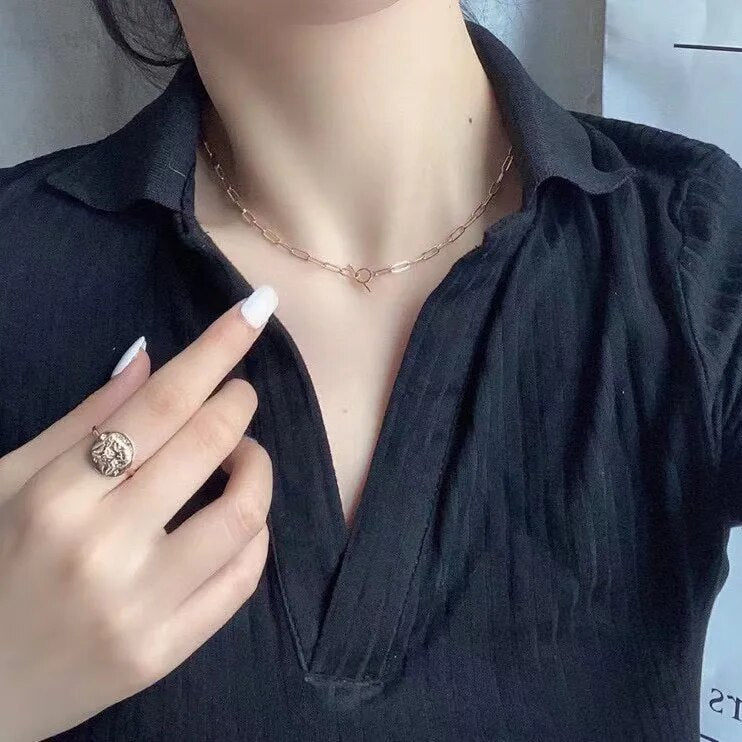 Collier barre en T à chaîne étirée moletée