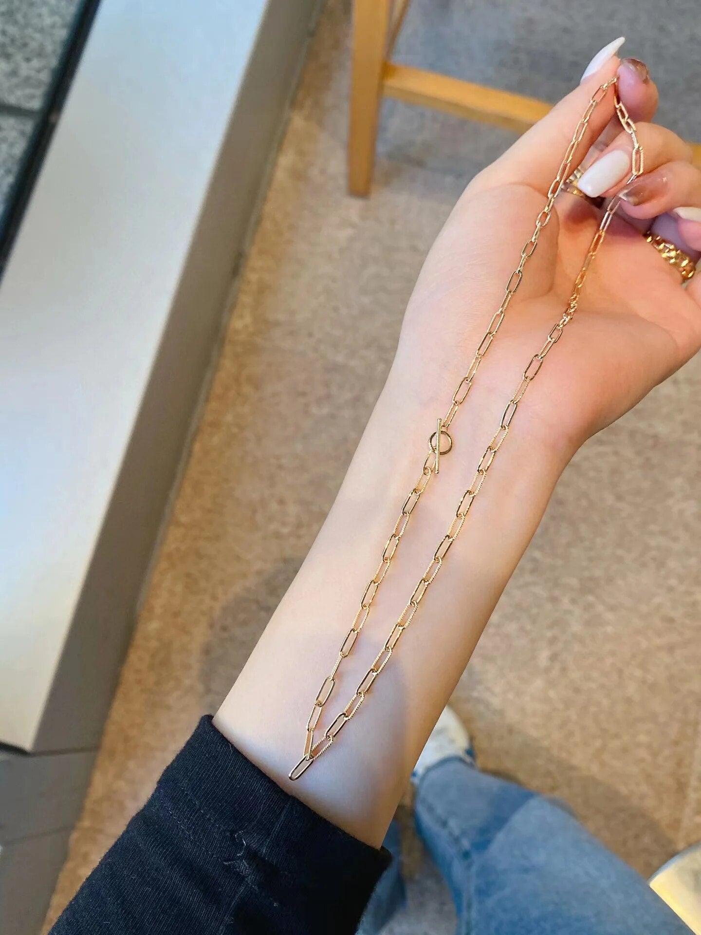 Collier barre en T à chaîne étirée moletée