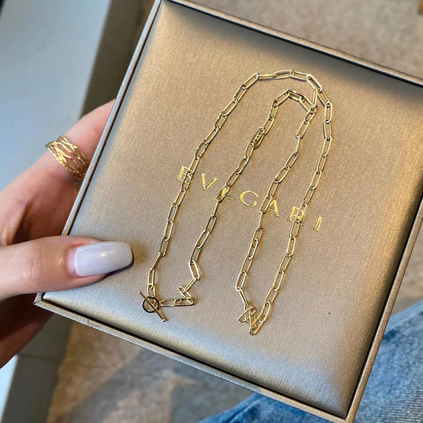 Collier barre en T à chaîne étirée moletée