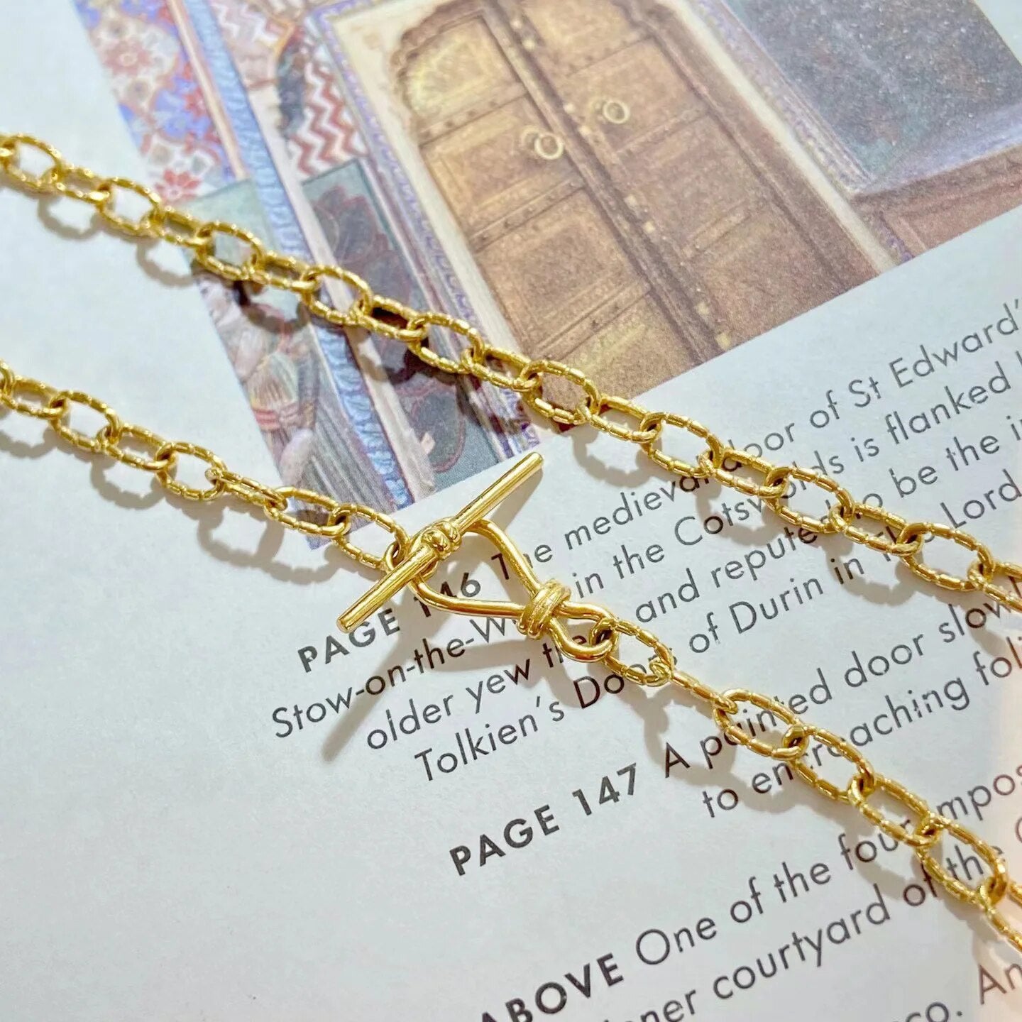 Collier chaîne torsadée à motif dappé