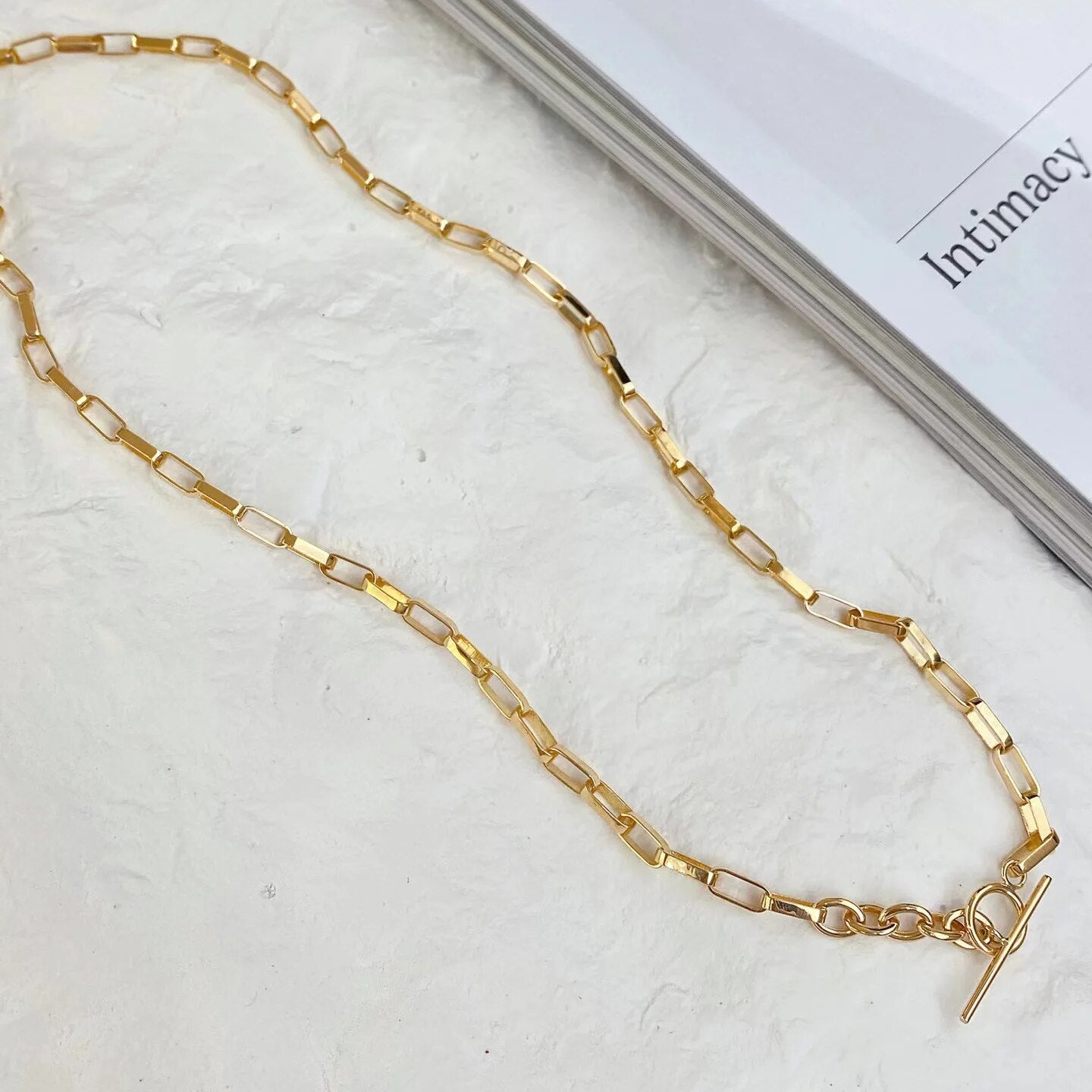 Collier à chaîne allongée épaisse