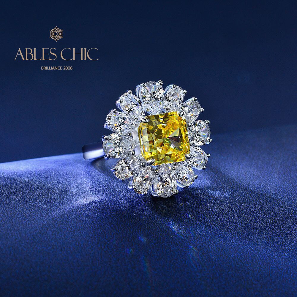 Bague topaze fleur pavée R1569
