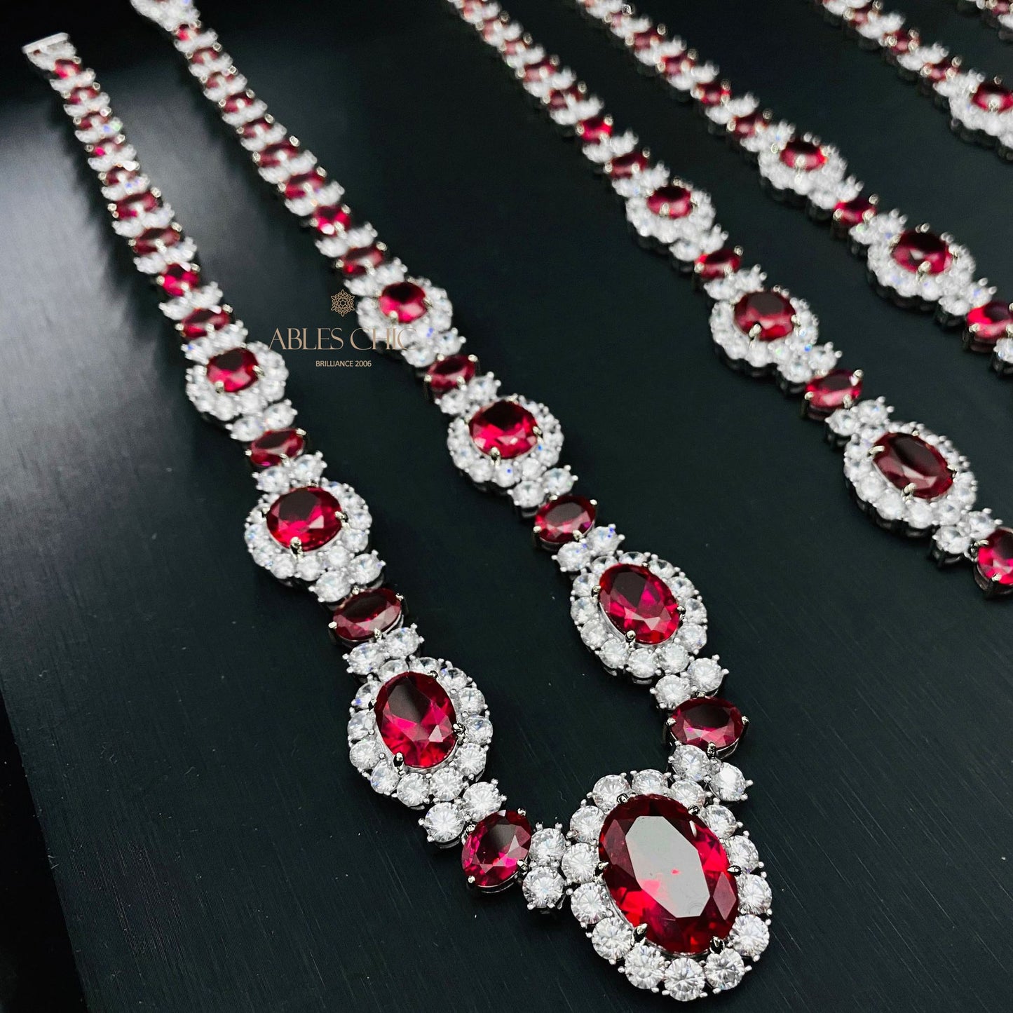 Colliers guirlande de rubis P0604