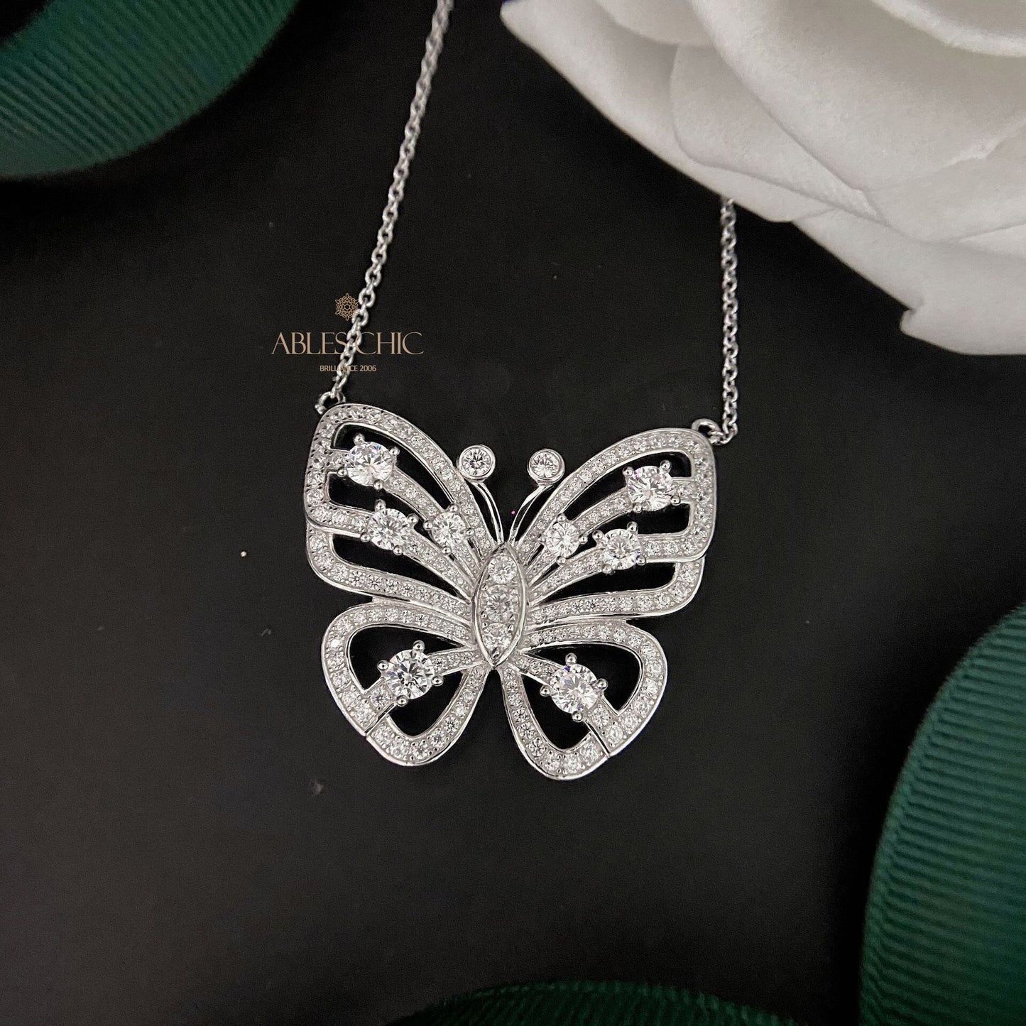 Collier Papillon Pavé P0638