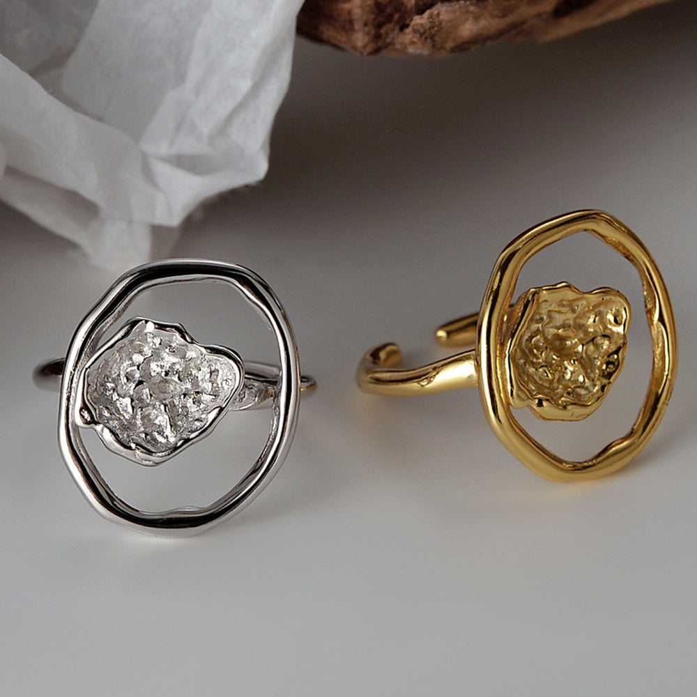 Bague à motif floral abstrait R1080
