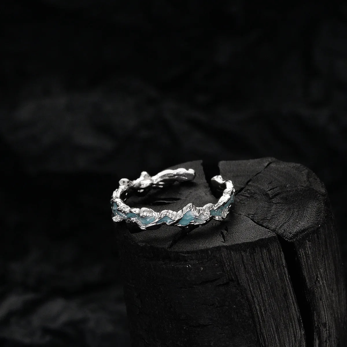 Bague irrégulière en émail originale R1177