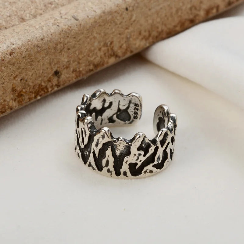Bague large à texture antique R1228